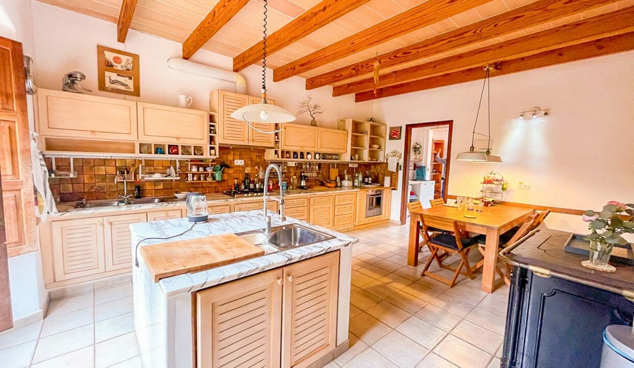 Breite und Traditionelle Küche Luxusimmobilien Mallorca