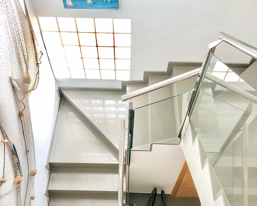 Moderne Treppe Haus Sa Rapita