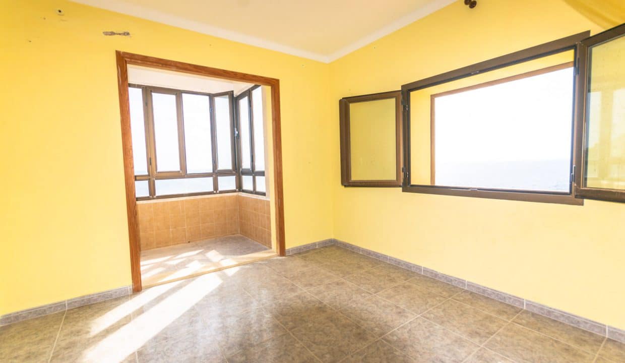 Luxus Villa erste Meereslinie Cala Llombards