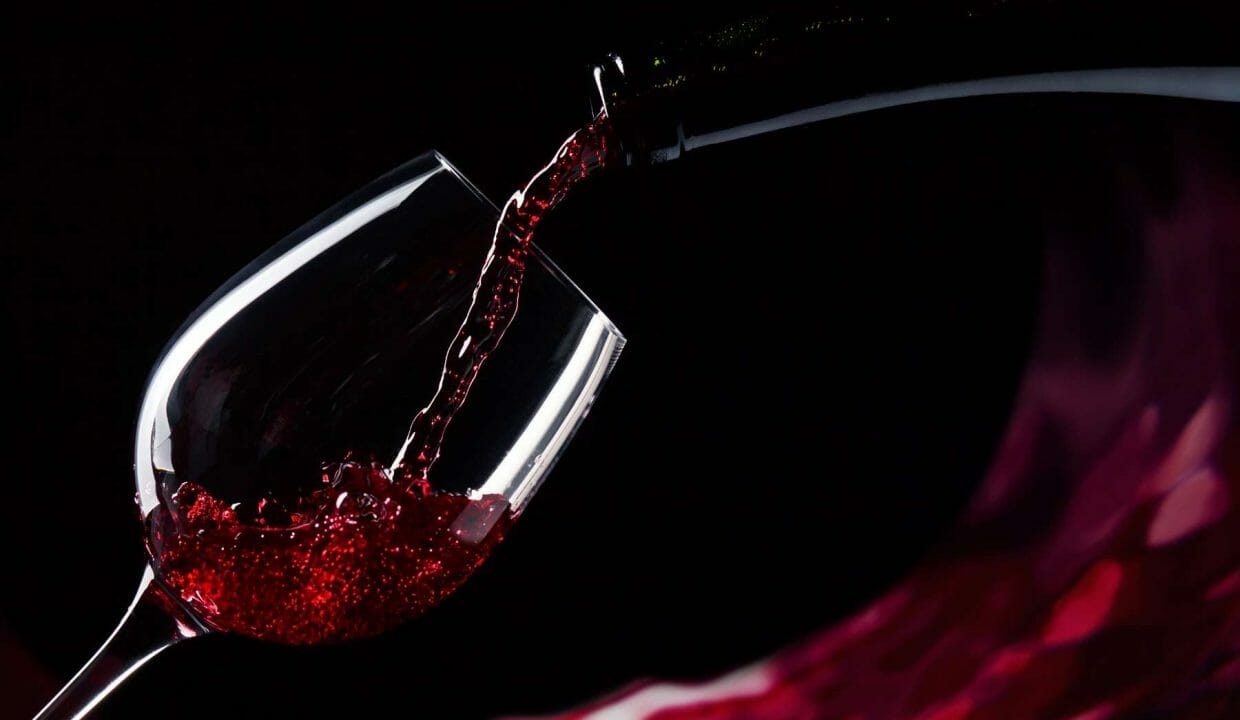 The Anima Negra brand has not been unknown abroad for a long time. With its roots and current cultivation in Felanitx, the brand is closely linked to the wine-growing history of Felanitx. Wein Mallorca Anima Negra