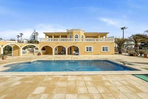 Villa mit Pool Cala Pi 03