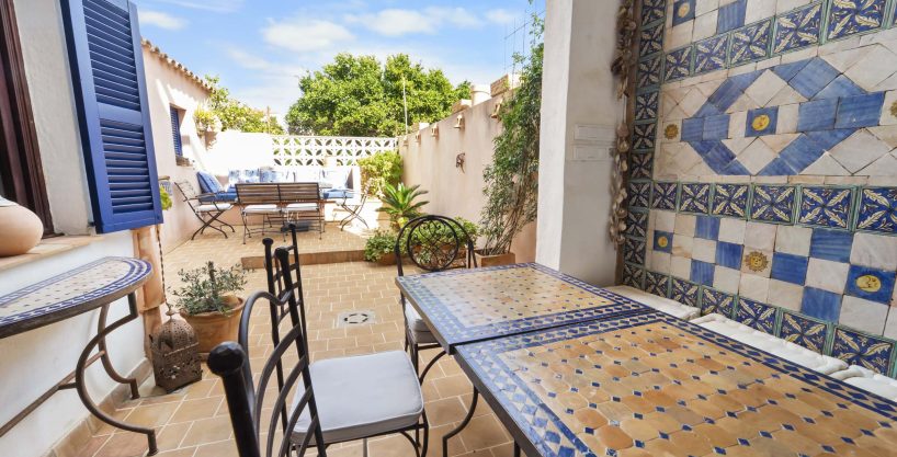 Stadthaus in Felantx mit Terrasse und viel Sonne