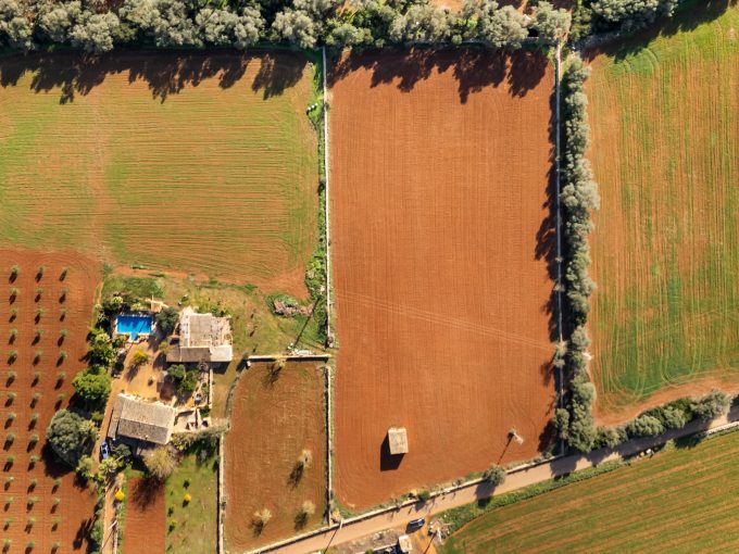 Baugrundstueck – Drohnenaufnahme Gesamtansicht