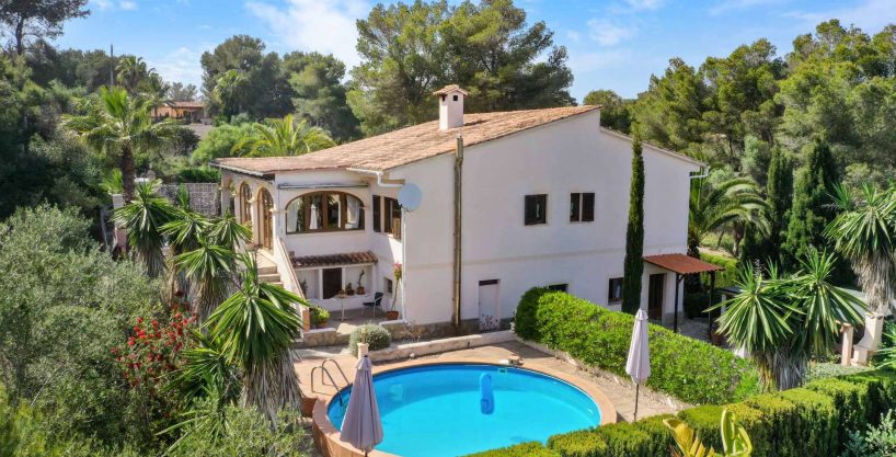 Villa-with-pool-and-apartment-Cala-Murada-35