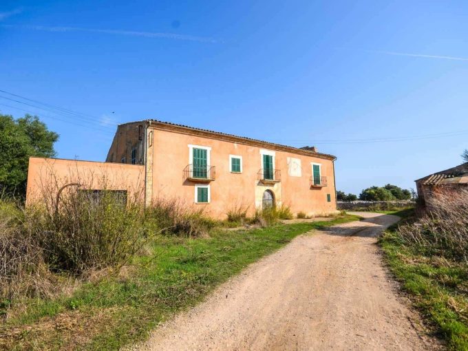 Altes Herrenhaus in Villafranca