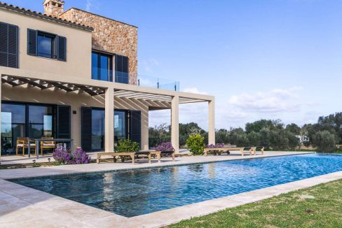 Luxus Finca Pool Salines-1