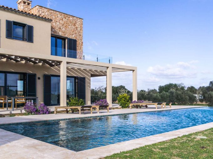 Luxus Finca Pool Salines-1